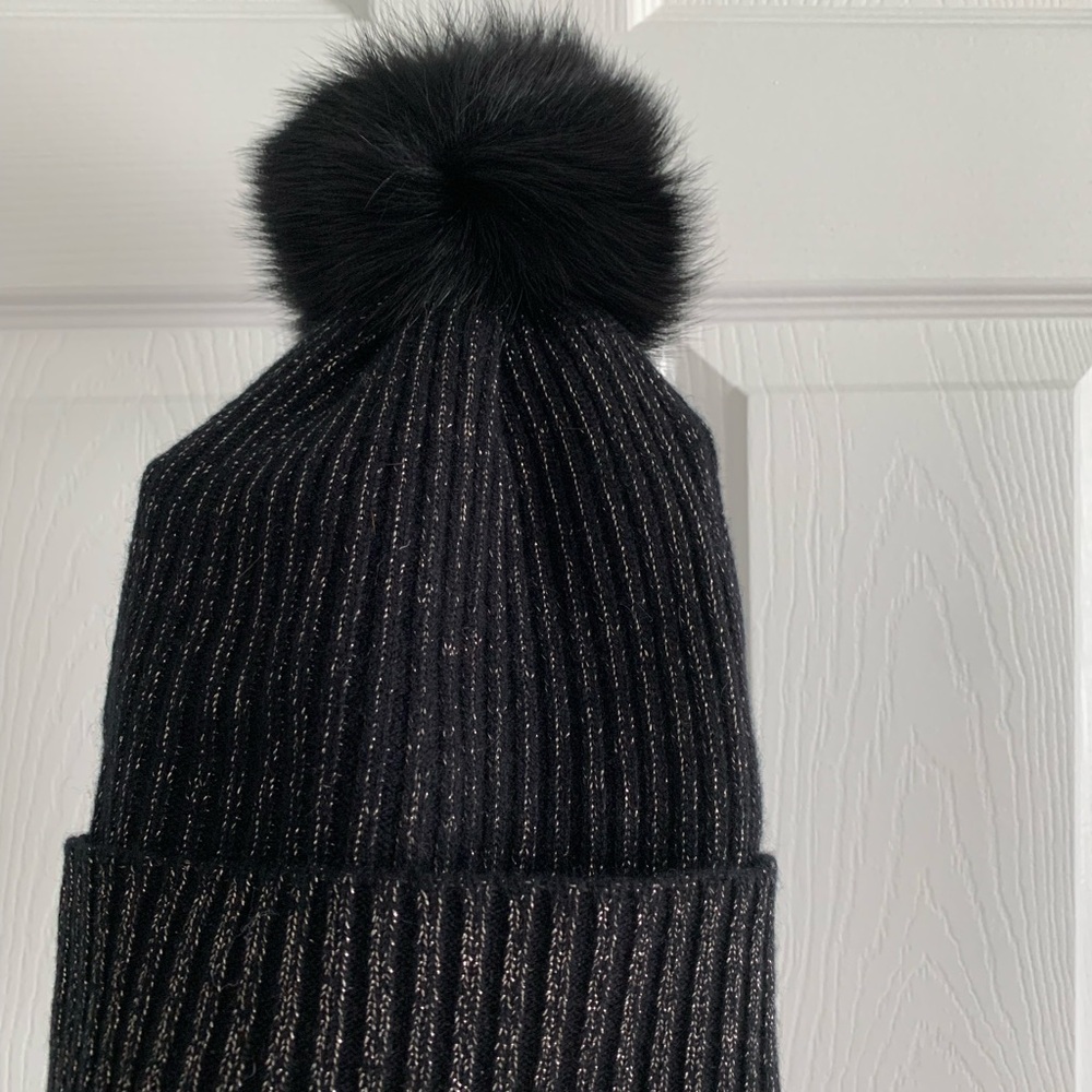 Sofia Cashmere Black Cuffed Beanie with Pom-Pom - Like new- warn a few times
